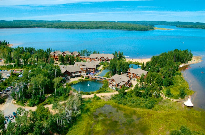 Hotel Auberge du Lac Taureau - ©www.lactaureau.com