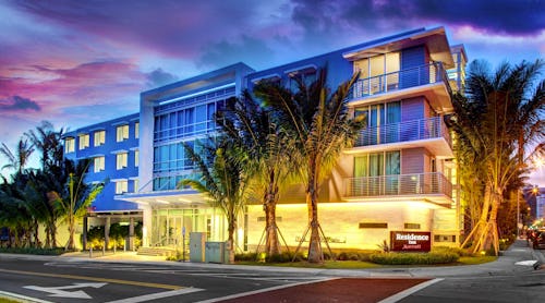 Außenansicht Residence Inn Surfside Miami Beach – © Residence Inn Marriott