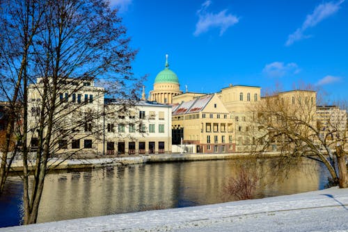 Havelufer in Potsdam im Winter &ndash; &copy; ©Carsten Böttinger - stock.adobe.com