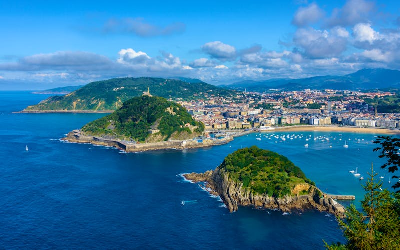 Die malerische Bucht San Sebastian - ©©Dutourdumonde - stock.adobe.com