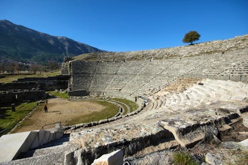 Griechisches Amphitheater in Dodona &ndash; &copy; ©William Richardson - stock.adobe.com