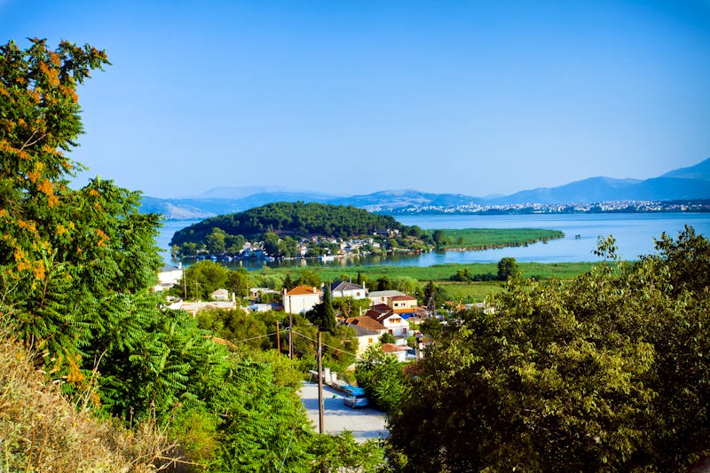 Blick auf die Insel Ioannina - ©©prescott09 - stock.adobe.com