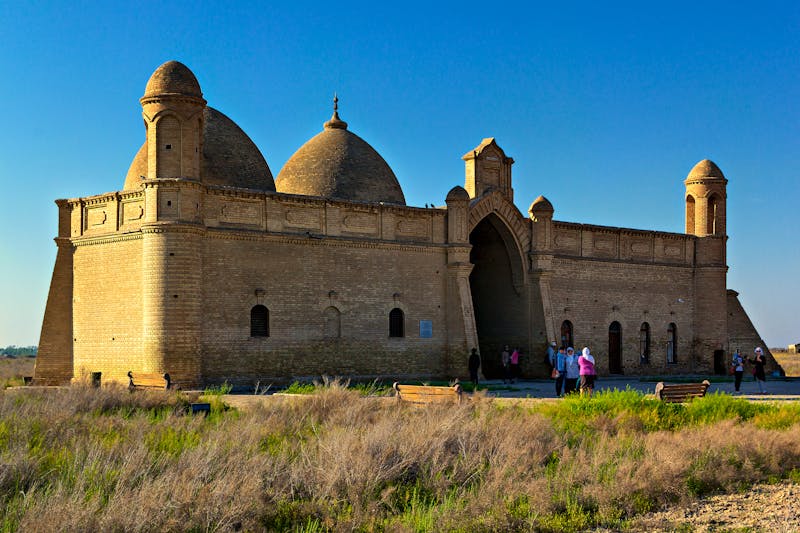 Kasachstan - Das historische Arystan Bab Mausoleum - ©©alexey_arz - stock.adobe.com