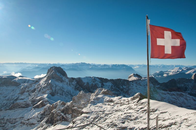 Schweiz - Schweizer Flagge auf dem Gipfel des Säntis - ©©xerexon - stock.adobe.com