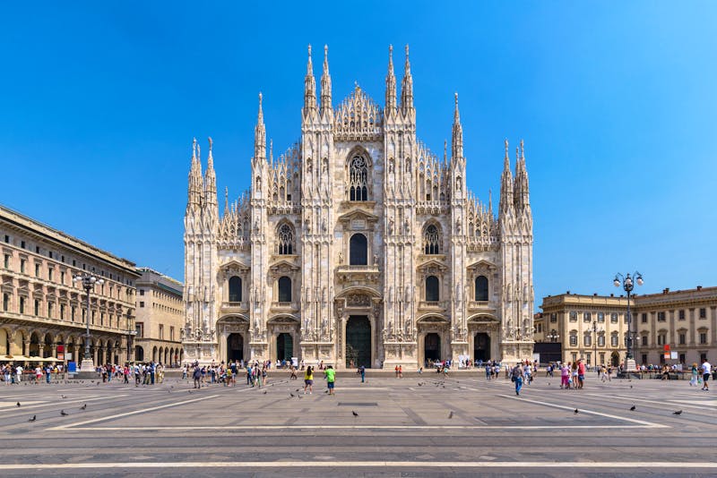 Italien - Der Domplatz in Mailand - ©Noppasinw - stock.adobe.com