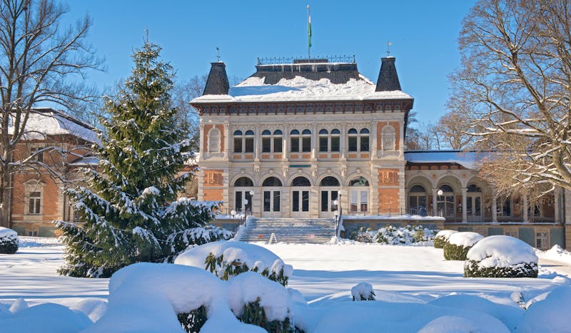 Bad Elster - Königliches Kurhaus im Winter - ©Jan Braeuer