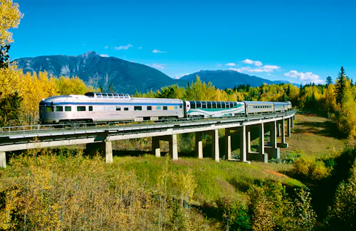 Zug The Canadian in West-Kanada &ndash; &copy; VIA Rail Canada