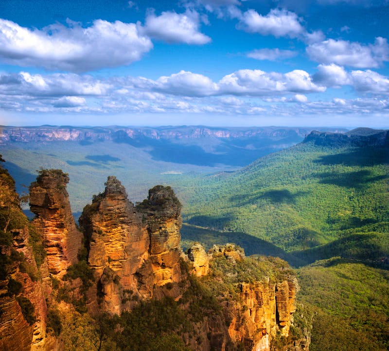 Three Sisters, Blue Mountains - ©©Jamie Bankstone - stock.adobe.com