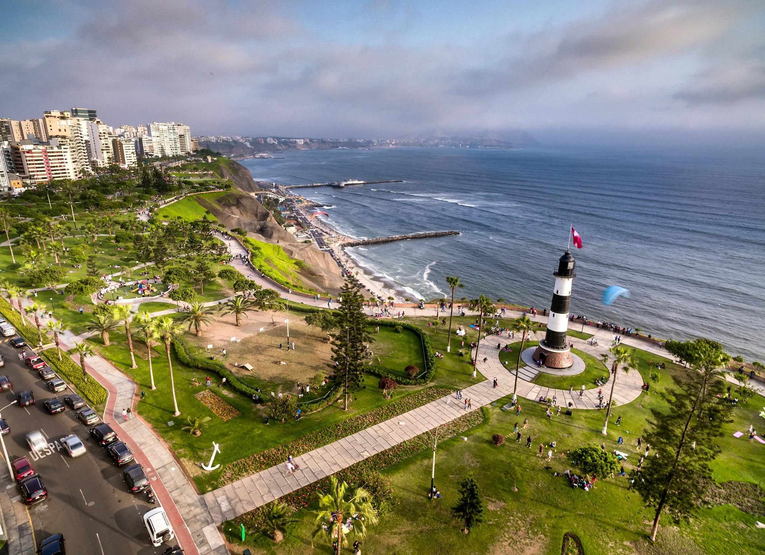 Miraflores, Stadtteil von Lima - &copy;christian vinces - Adobe Stock