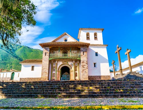 Barocke Kirche von Andahuaylillas – © takepicsforfun - Adobe Stock
