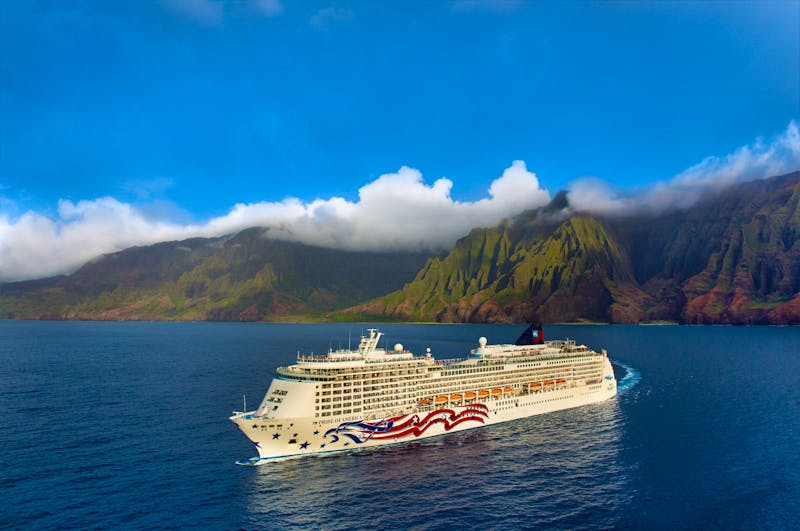 NCL Schiff Pride of America, Na Pali Küste, Kauai Hawaii - ©Danny Lehman - Norwegian Cruise Line
