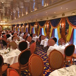 NCL Schiff Pride of America, Liberty Restaurant – © Norwegian Cruise Line