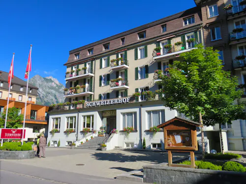 002 Engelberg -Hotel Schweizerhof &ndash; &copy; Annette Weise