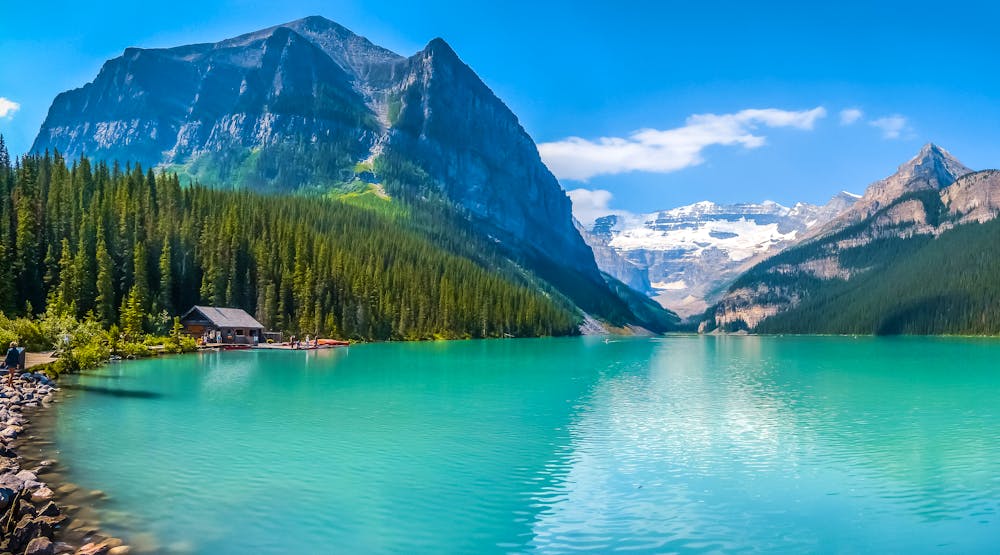 Lake Louise im Banff Nationalpark &ndash; &copy; ©JFL Photography - stock.adobe.com