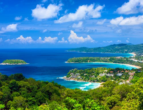 Phuket - Panoramablick über die Küstenlandschaft – © ©f11photo - stock.adobe.com