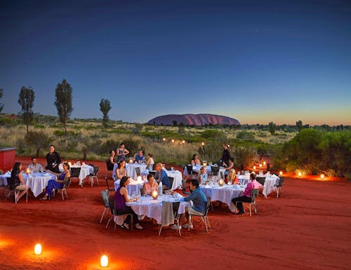 Sounds of Silence-Abendessen – © Voyages Indigenous Tourism Australia