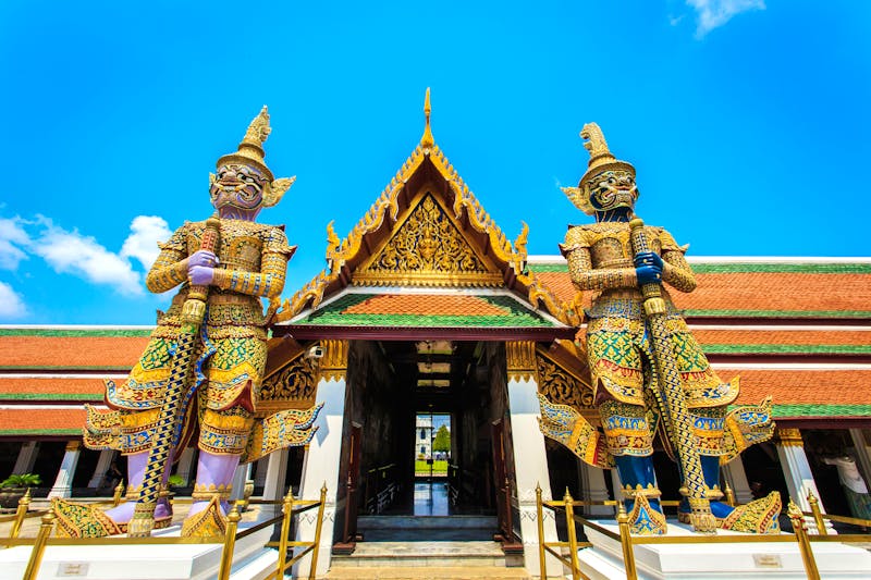 Wat Phra Kaeo in Bangkok mit dem Smaragd-Buddha-Tempel - ©©phanuwatnandee - stock.adobe.com