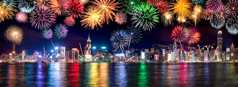 Feuerwerk am Victoria Harbour in Hongkong - ©©eyetronic - stock.adobe.com