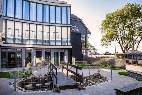 Außenansicht Hotel Max &ndash; &copy; Hotel Max