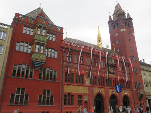 Stadtspaziergang Basel - Rathaus &ndash; &copy; Annette Weise