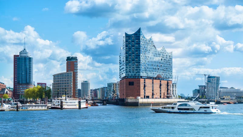 Elbphilharmonie in Hamburg – © ©mstein - stock.adobe.com