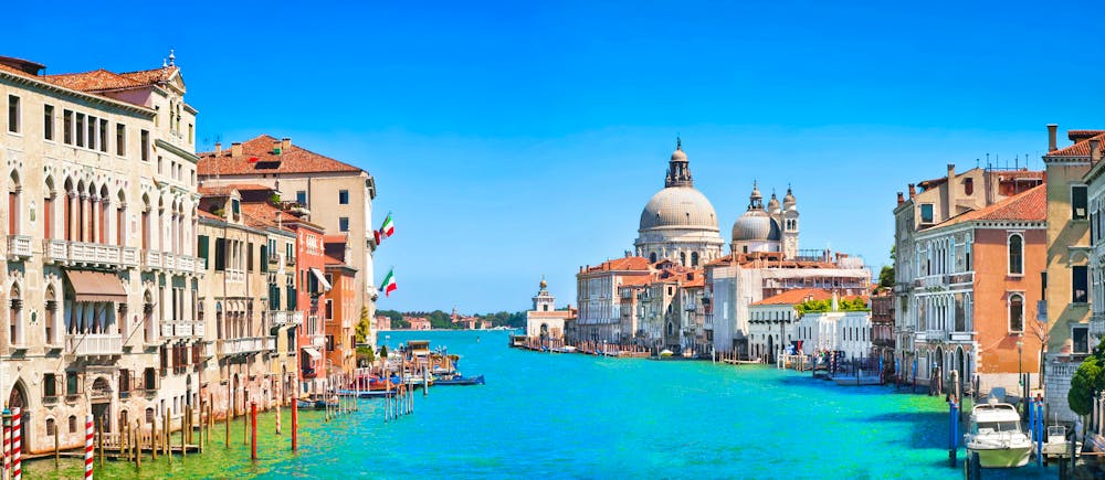 Grand Canal und Basilica Santa Maria della Salute, Venedig &ndash; &copy; JFL Photography - stock.adobe.com