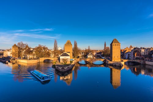 Gedeckte Brücken - Ponts-Couverts in Straßburg &ndash; &copy; elitravo - stock.adobe.com