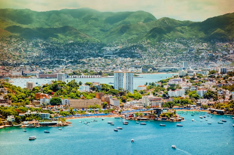 Acapulco - ©qojoo - Adobe Stock