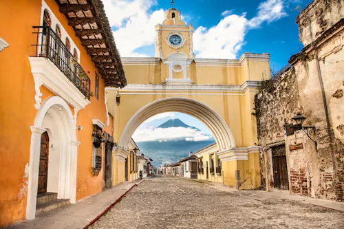 Antigua, Guatemala &ndash; &copy; Aleksandar Todorovic - Adobe Stock