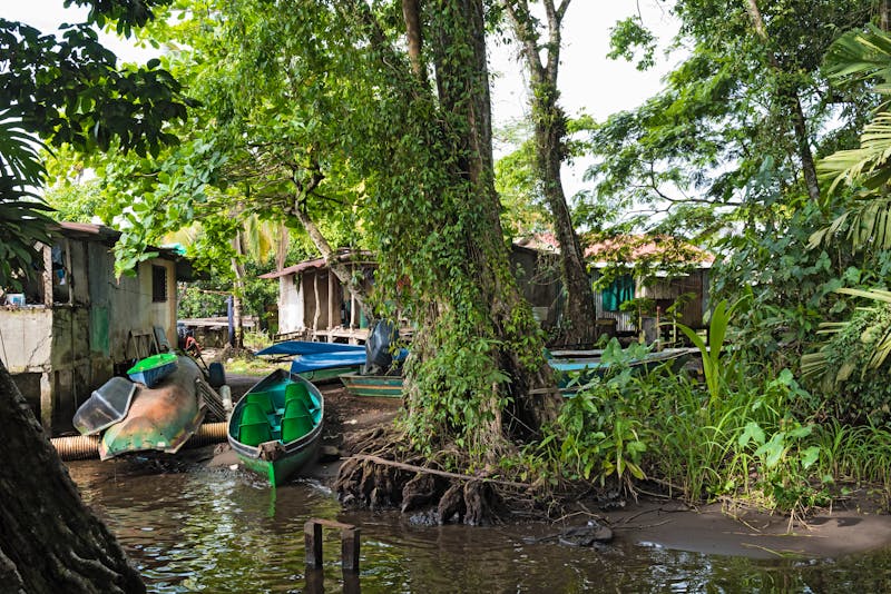 Boote am Fluss Tortuguero - Costa Rica - ©©lesniewski - stock.adobe.com