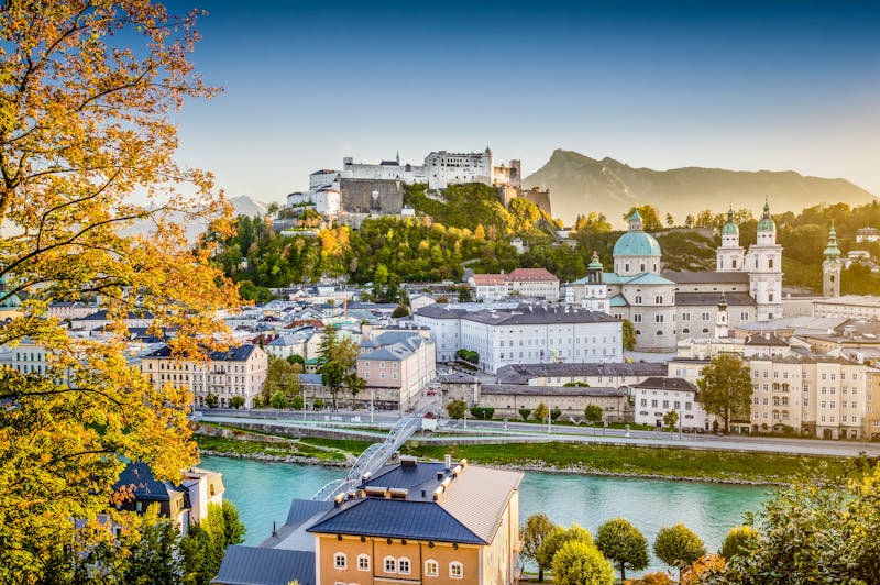 Salzburg – Altstadt im Herbst bei Sonnenuntergang - ©JFL Photography - stock.adobe.com