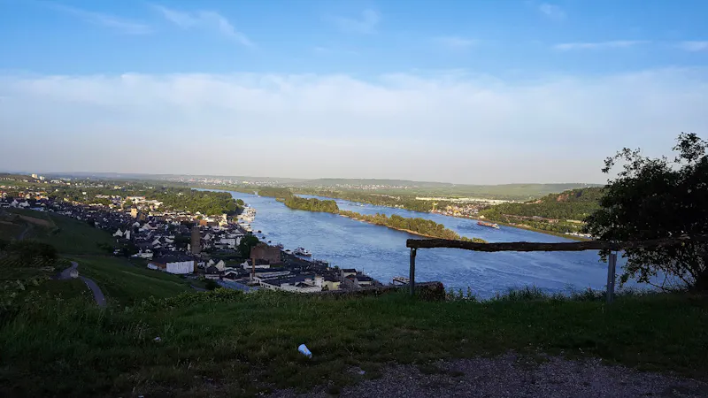 unterwegs durch die Weinberge in Rüdesheim - &copy;Steffi Zimmermann