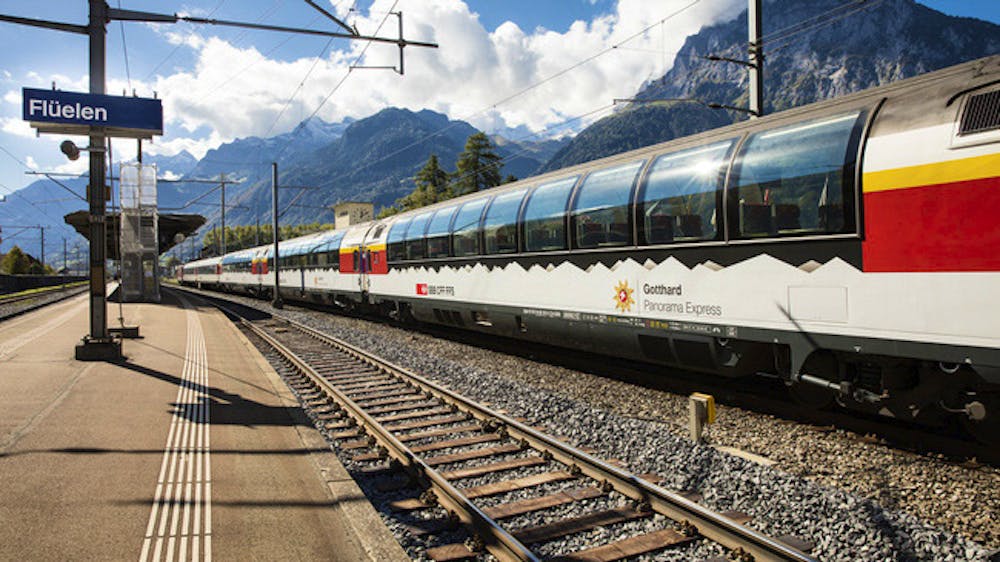 Schweiz – Gotthard Express am Bahnsteig &ndash; &copy; KEYSTONE