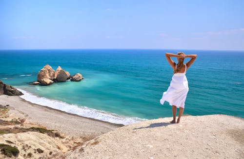 Frau am Strand – Zypern &ndash; &copy; HappyAlex - stock.adobe.com