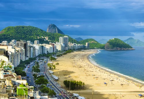 Copacabana Strand in Rio de Janeiro – Brasilien &ndash; &copy; mariana_designer - Fotolia