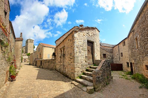La Couvertoirade in Frankreich &ndash; &copy; ©Phil_Good - stock.adobe.com