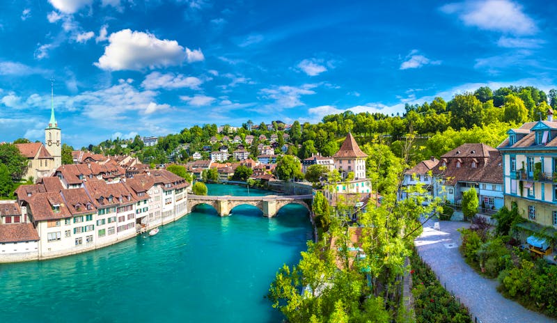 Bern – Panoramablick über Stadt und Fluss - ©Sergii Figurnyi - stock.adobe.com