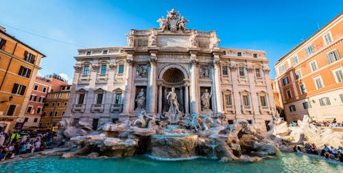 Rom Trevi Brunnen &ndash; &copy; MangAllyPop@ER – stock.adobe.com