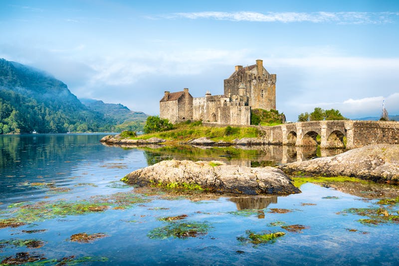 Eilean Donan Castle in Schottland - ©Helen Hotson - stock.adobe.com