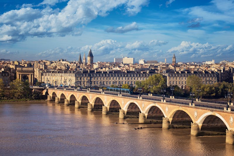Pont de Pierre in Bordeaux an der Garonne - ©allfortof - stock.adobe.com