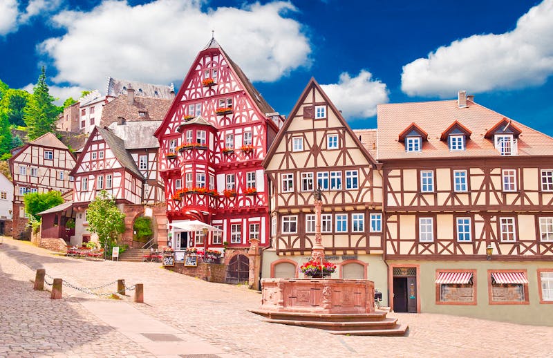 Marktplatz im fränkischen Miltenberg am Main - ©©mojolo - stock.adobe.com