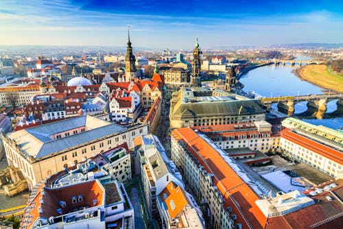 Dresden – Blick über die Altstadt im Winter &ndash; &copy; cge2010 - stock.adobe.com