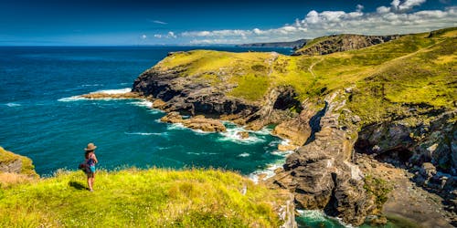 Die Küste Cornwalls bei Tintagel Castle &ndash; &copy; Rüdiger Nold – stock.adobe.com