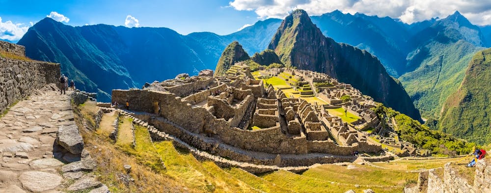 Panoramablick auf den Machu Picchu &ndash; &copy; vitmark - stock.adobe.com