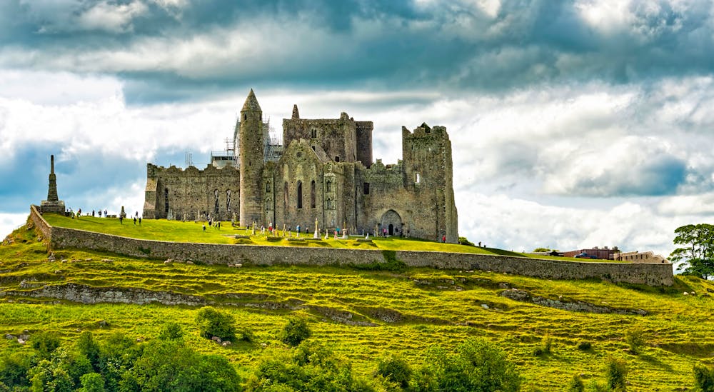 Rock of Cashel in Irland &ndash; &copy; Blickfang – Adobe Stock