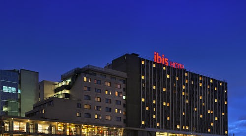 Außenansicht Ibis Paris 17 Clichy-Batignolles – © PHILIPPE WANG