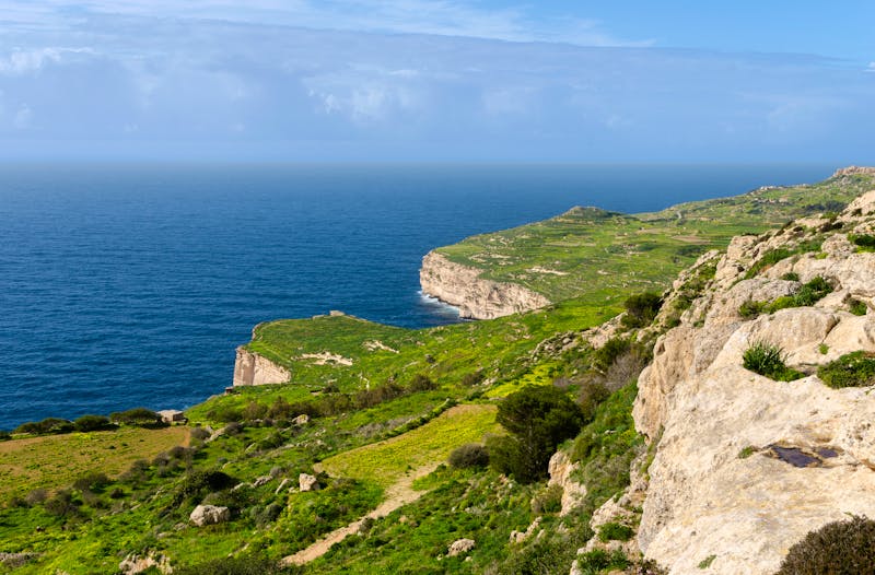 Landschaft entlang der Wanderwege - ©lenisecalleja – stock.adobe.com