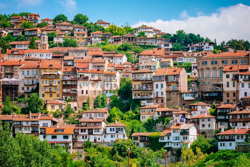 View of Veliko Tarnovo, a city in north central Bulgaria - ©©elvistudio - stock.adobe.com