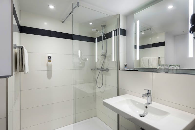 Mercure Hotel Bielefeld Johannisberg Badezimmer – ©Alle Rechte vorbehalten lt. §2UrhG.