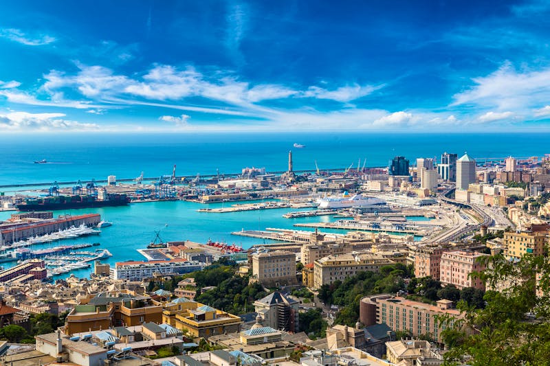 Hafen von Genua - ©Sergii Figurnyi – stock.adobe.com